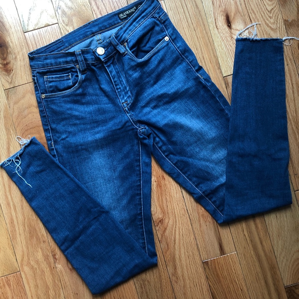 Blank NYC The Bond Mid Rise Skinny